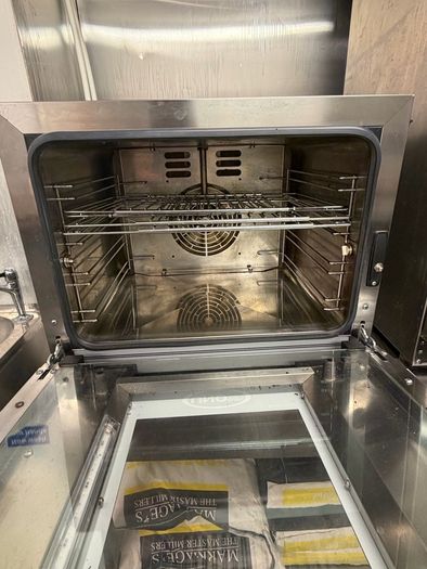 UNOX Arianna 4 Tray Convection Oven