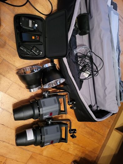 Bowens GM200 Studio lights