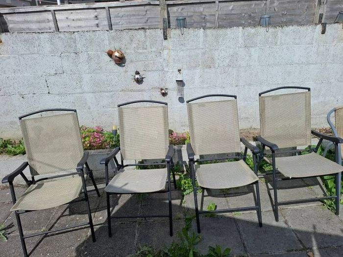 fold up chairs