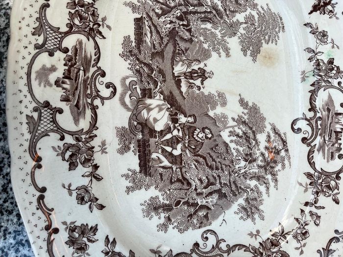Old plates dishs