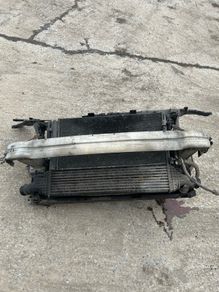 08-12 Audi A4 B8 Front Panel And Rad Pack 2.0 Diesel Manual