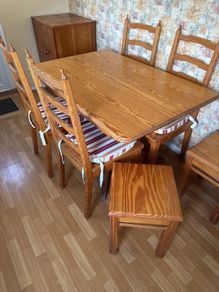 Kitchen Pine Table, 4 Chairs and 2 Stools