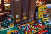 Vintage wooden Cigare#te vending machine..