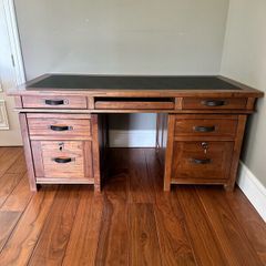 Desk & Pedestal