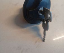 fuel tank lead