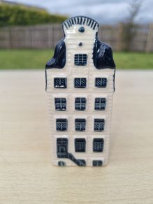 Miniature collector's house from the KLM Delft Blue series