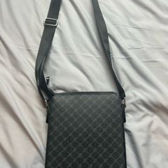 Cross body luxury bag brand new never used
