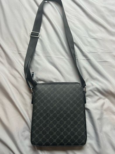 Cross body luxury bag brand new never used