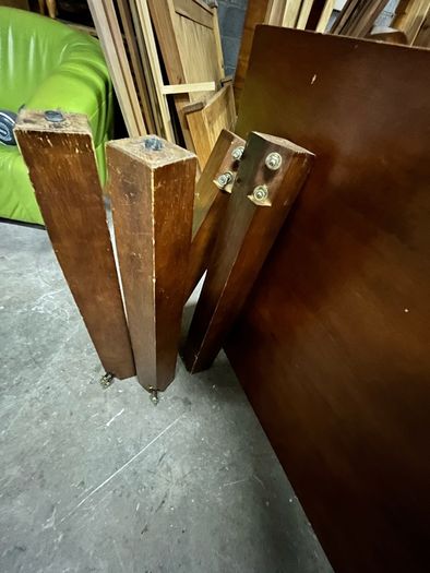 Dinning table 6'x3'
