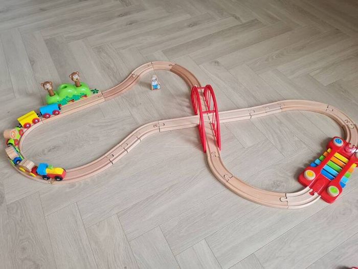 Hape Music and Monkey Railway