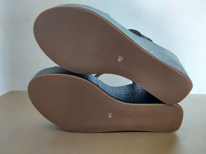 Ladies FRIDA Buckle Detail Slingback Wedge Sandals size 7 UK SALE
