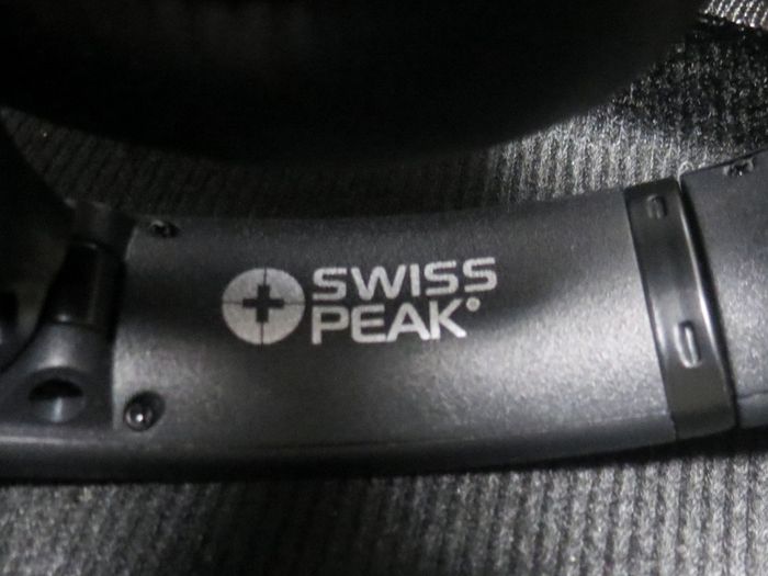 NEW >> Swiss Peak Bluetooth Headphones