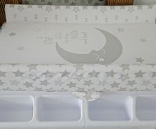 Babylo Stars and Moon Baby changing