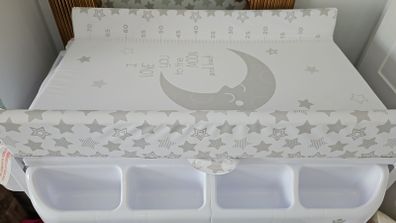 Babylo Stars and Moon Baby changing