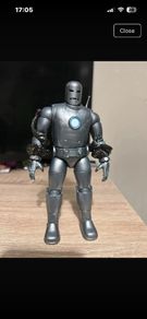 Marvel legends 2 Iron man figures