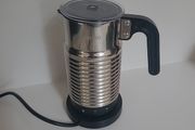 nespresso aeroccino 4 and coffee machine