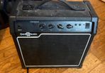 Gear4Music bass amp never used