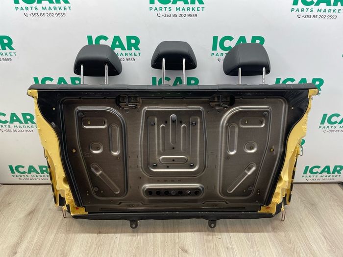 2011 Mercedes C200 Front seats & rear bench