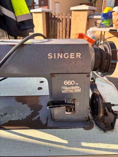 sewing machine