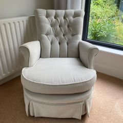 Button back armchair
