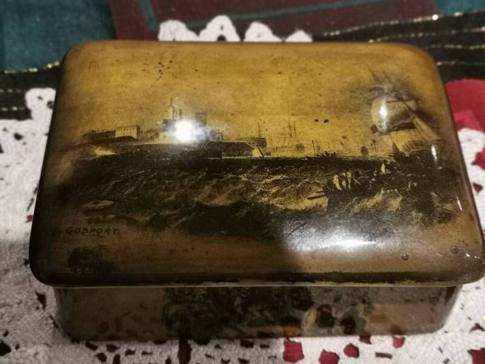 Porceline cigarette box Gosport uk