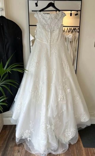 wedding dress
