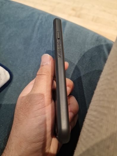 iphone se 2 128gb works like new need it gone