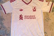 Liverpool away 26/27 adults sizes S ro XXL