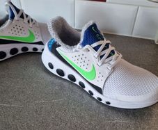 mens nike runners