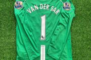 Man Utd (retro/van Der Sar 1 ) Jersey, Size XL .
