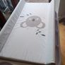 babylo changing table Image 2