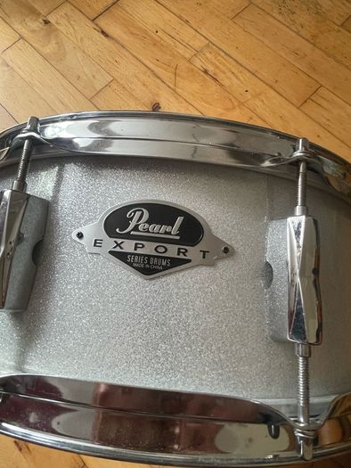 14" inch Pearl snare drum