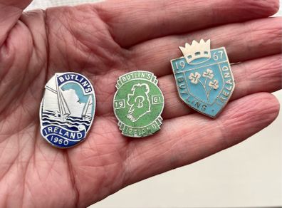 Butlins Ireland Badges x3