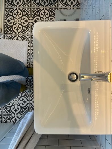 Bathroom vanity