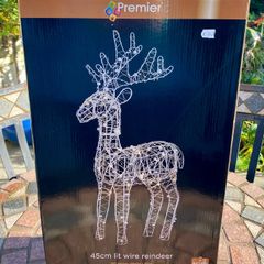 Lit Wire Christmas Reindeer