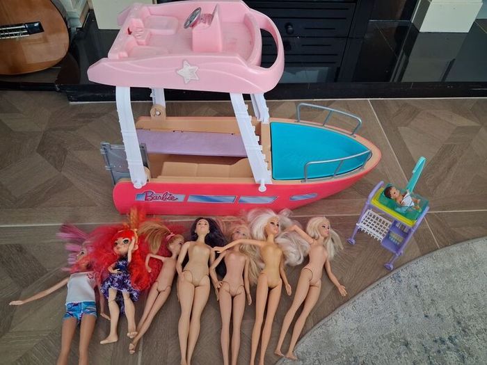 Barbie Boat