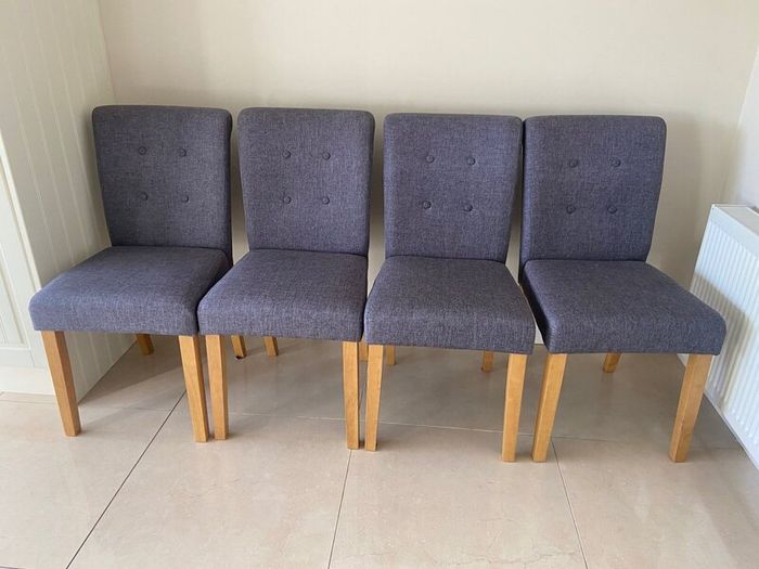 Excellent condition dining chairs x 4
