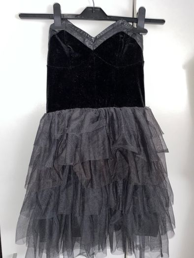 black mini dress