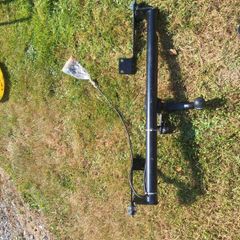 Peugeot Partner detachable tow bar.