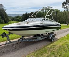 Glastron GXL185 Bowrider Speedboat - 4.3L Volvo