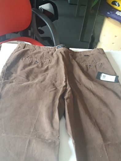 Men trousa. carl Gross design. high quality material and tailoring. Size 40"waist.