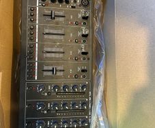 Monacor MPX-4PA DJ mixer