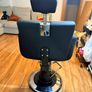 Beauty/Barber Chair Image 7