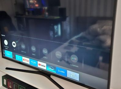 Samsung TV for sale perfect condition.