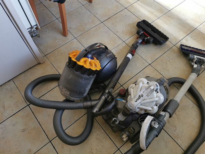 Dyson hoover