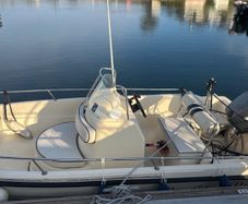 Dellquay Dory 15 boat