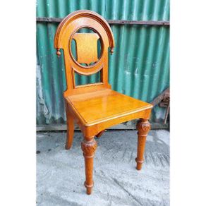 Carved Oak Hall Chair KAS369