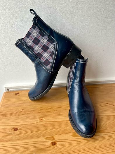 Luis Gonzalo ankle boots 39/6
