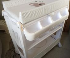 Babylo baby changing table