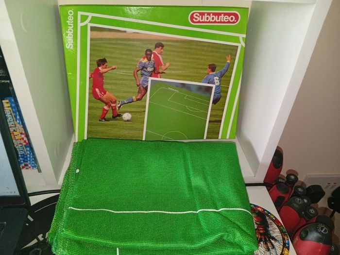 Waddingtons Vintage Subbuteo 61109 Football Pitch - Boxed-unused